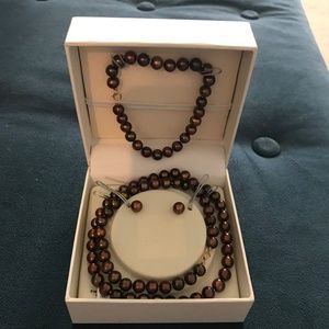 Jewelry: 3 piece set:necklace ,earrings and braceket